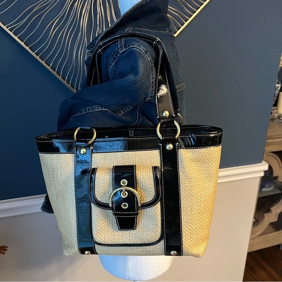 Coach EUC Princess Street Raffia and Patent Leather Legacy Tote Bag - Picture 3 of 15